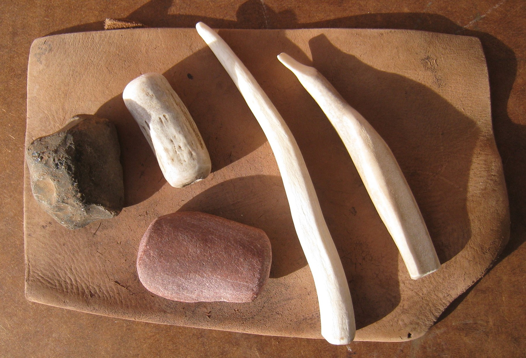 Flintknapping: Creating Stone Tools - Adventure Out